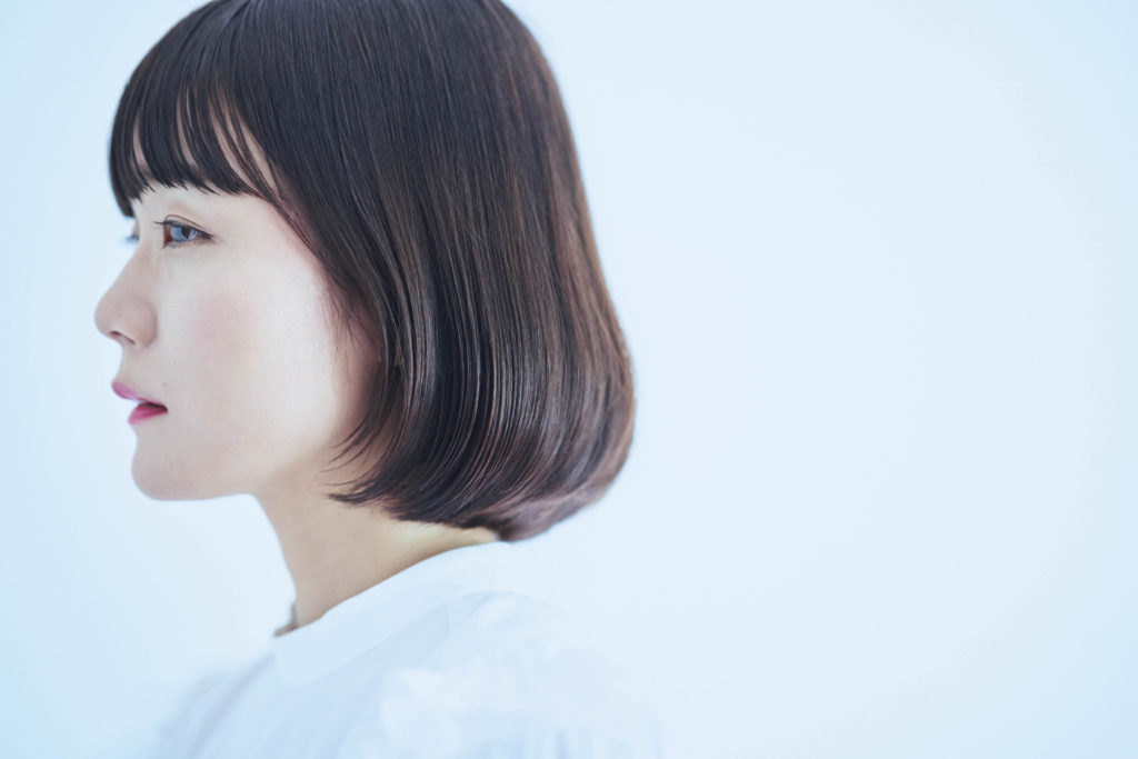 吉澤嘉代子、女性をテーマにした4thアルバム『女優姉妹』発売