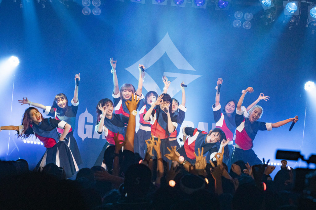 【LIVE REPORT】GANG PARADE、ツアー初日横浜公演「みんなのことを幸せにすると約束します」
