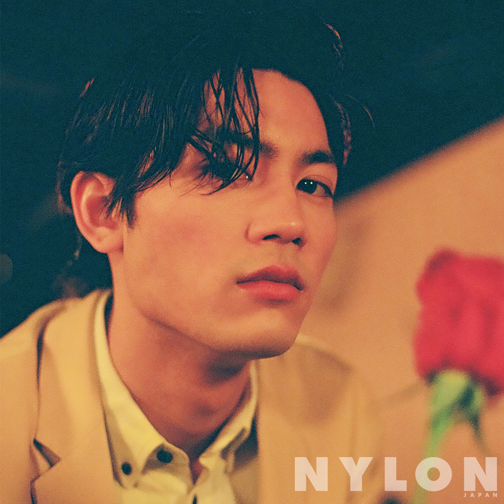 NYLON JAPAN4月号で、あいみょんがファッション誌“初”表紙を飾る