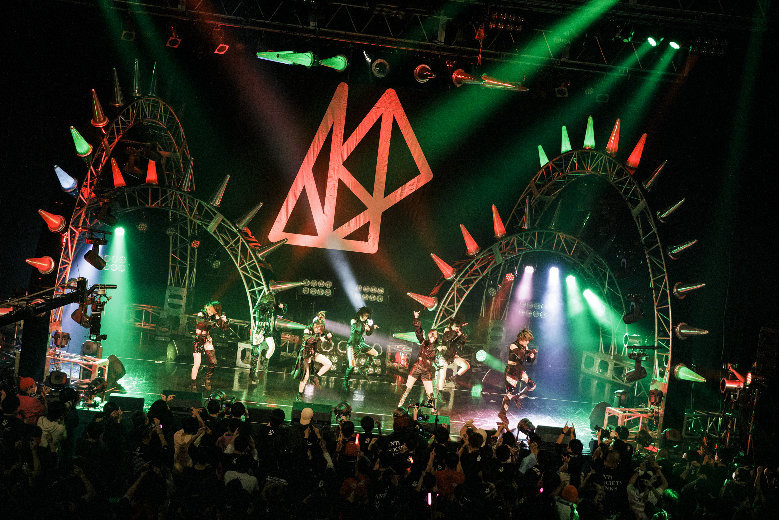 カイワレハンマー Zepp Divercity TOKYO ワンマンライブ dwos6rj Amazon.co.jp: カイワレハンマー Zepp Divercity TOKYO ワンマン
