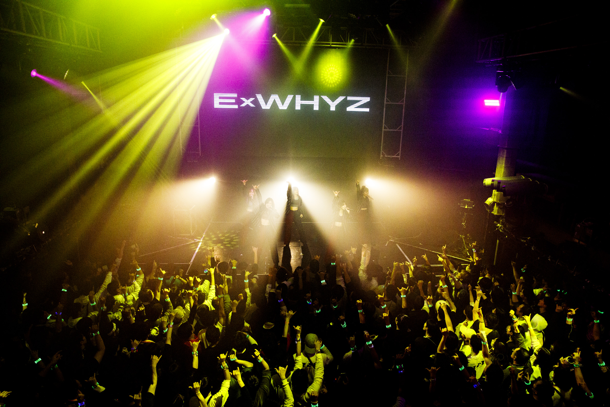 【LIVE REPORT】ExWHYZ、5ヶ月半に渡るツアーを渋谷のオールナイトパーティで完遂