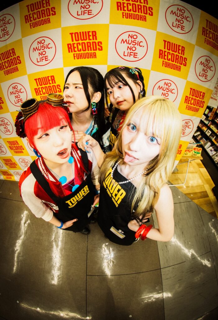 Girls be badが新アーティスト写真公開、東名阪福ワンマンツアー開催決定